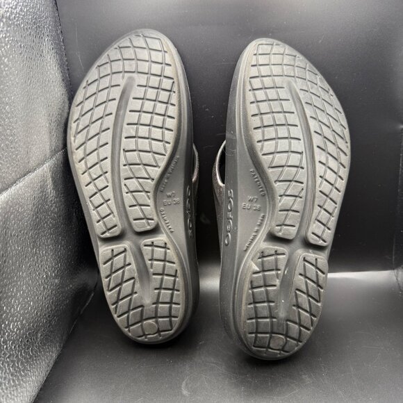 OOFOS Womens OOlala Luxe Recovery Sandals Size 7US EU38 Black & Metallic Purple - Picture 6 of 8